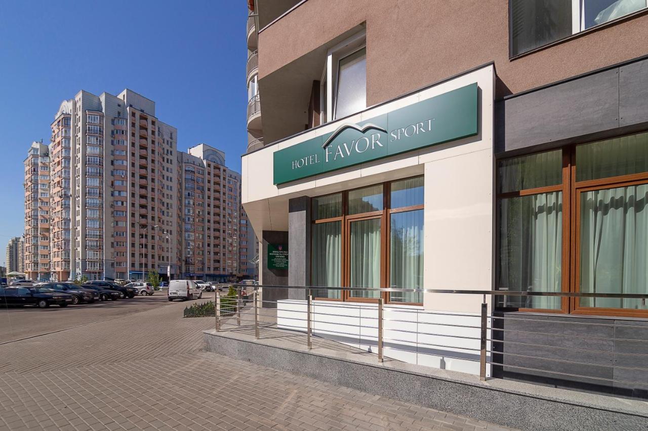Favor Sport Hotel Kiev Esterno foto