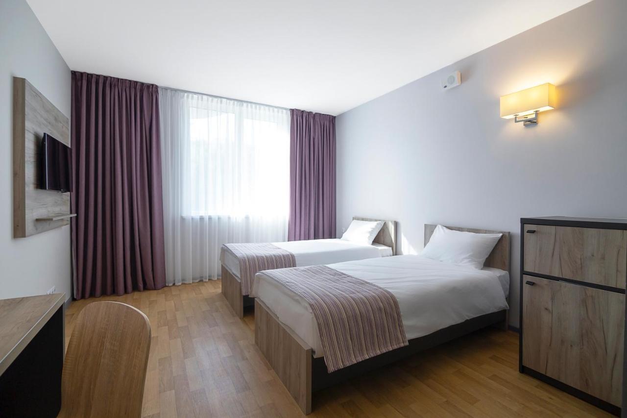 Favor Sport Hotel Kiev Esterno foto