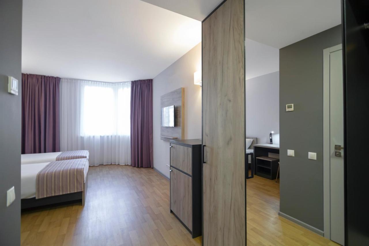 Favor Sport Hotel Kiev Esterno foto
